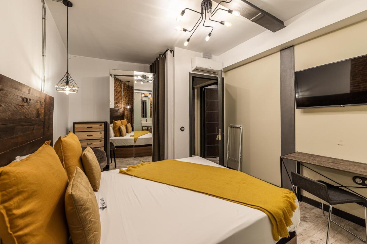 Waou Boutique Sol Hotell Madrid Eksteriør bilde